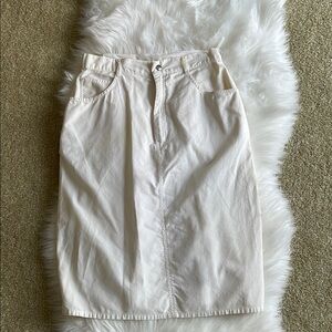 Elegant White Vintage Denim Skirt